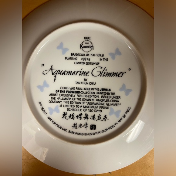 EDWIN KNOWLES AQUAMARIN GLIMMER COLLECTABLE PLATE by TAN CHUN CHIU - Picture 3 of 3